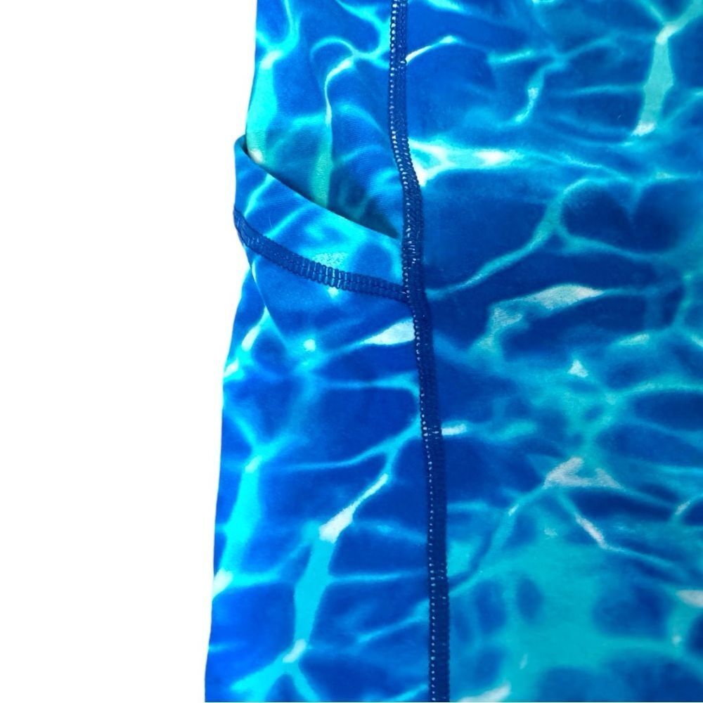 Torrid Blue Wave Pattern Bike Shorts - Picture 8 of 12
